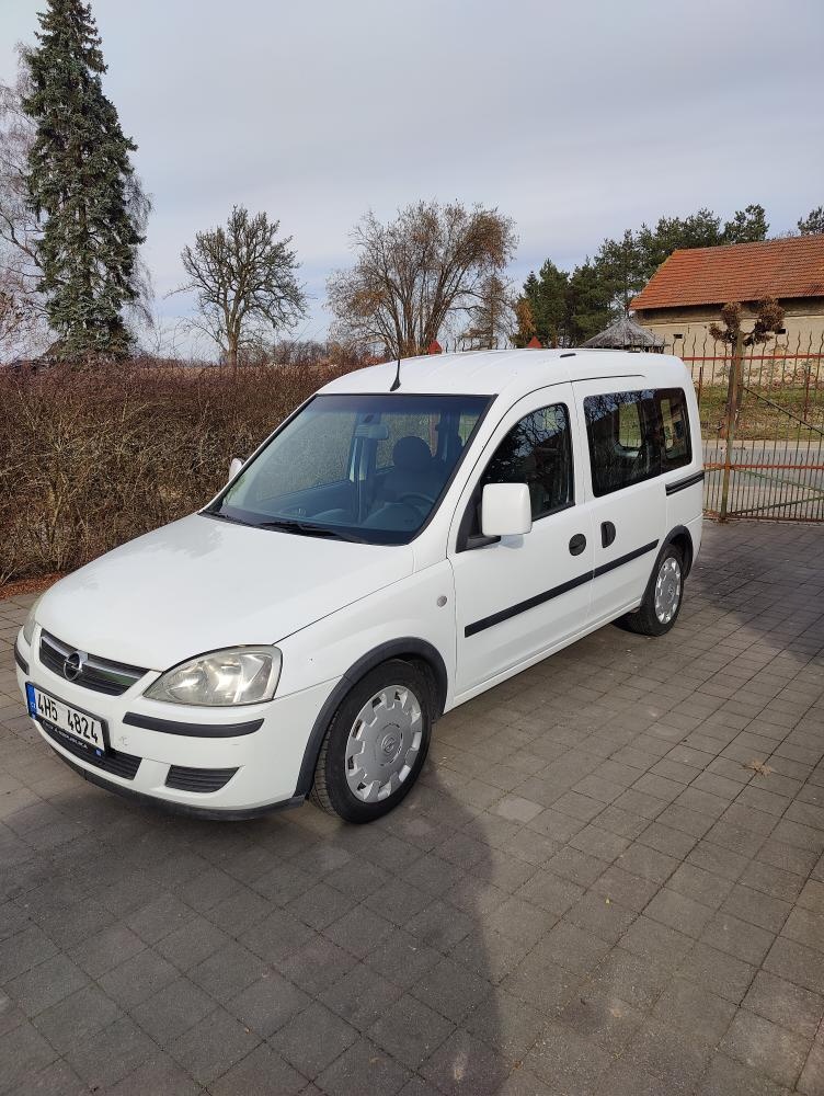 Opel COMBO - 3
