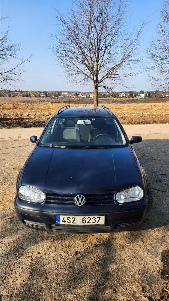 GOLF 4 - 3