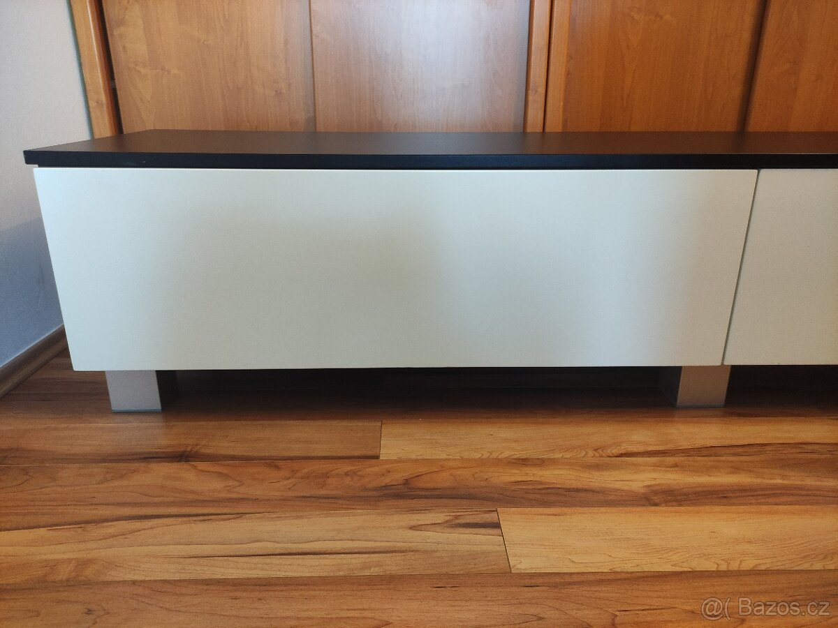 Stolek pod tv - 3