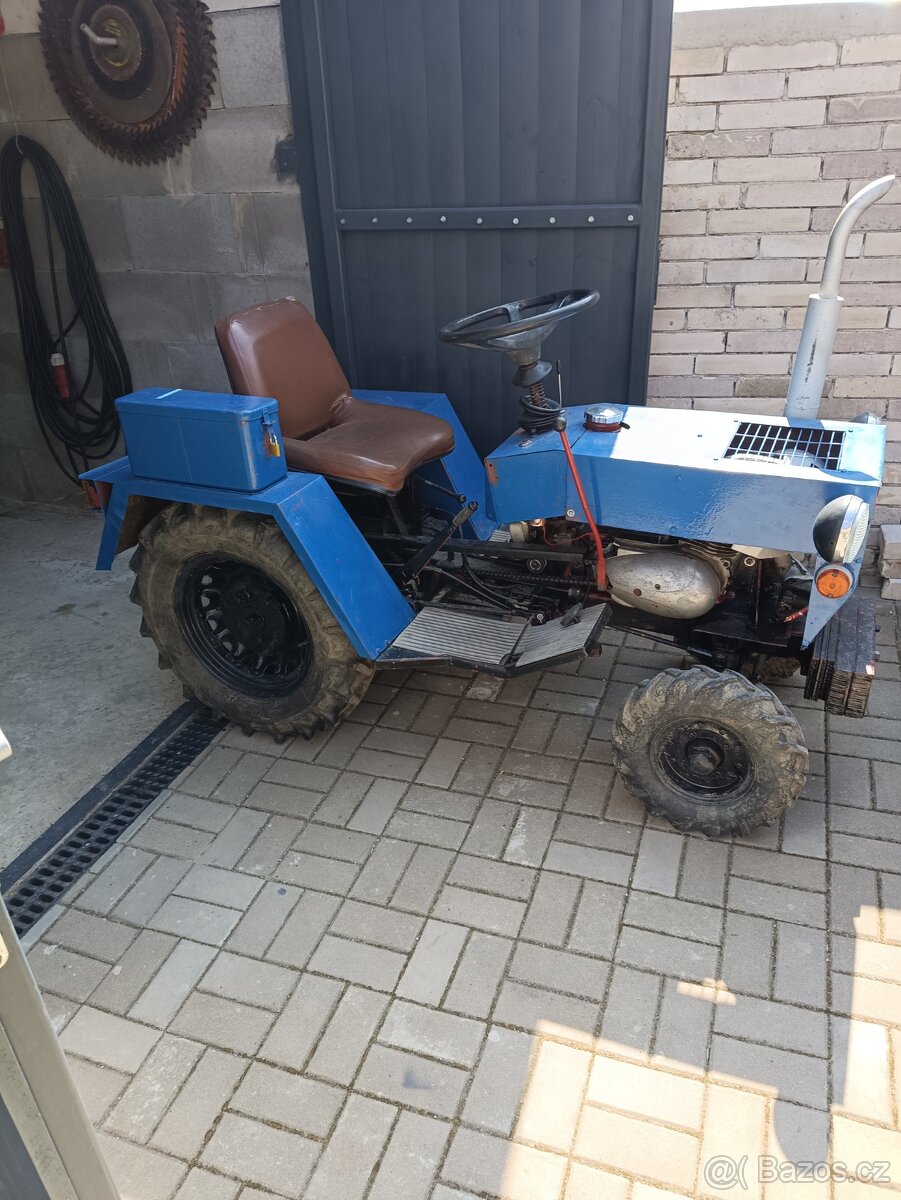 Malotraktor JZD Slušovice - 3