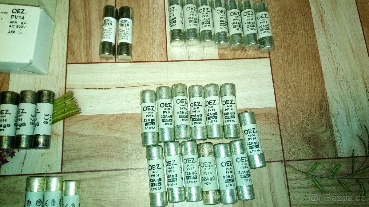 Válcové pojistky vel. 14x51 více kusů, více typů dle počtu A - 3