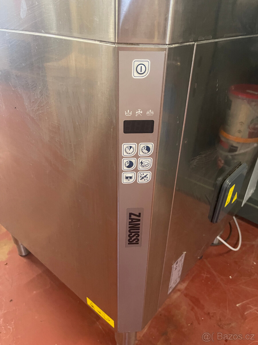 Myčka průběžná Zanussi - 3