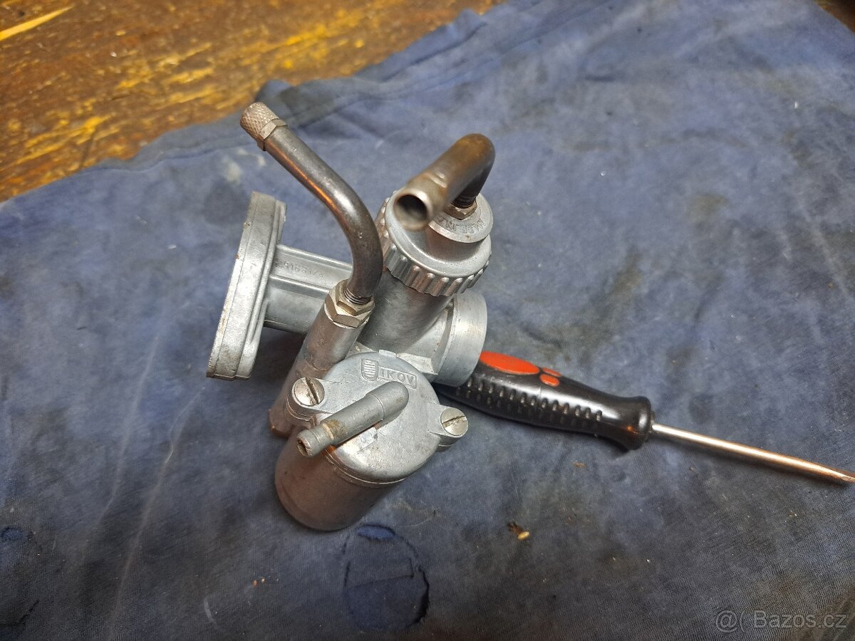 Skútr Tatran Manet 100 - karburátor Jikov 2918S-12 - 3