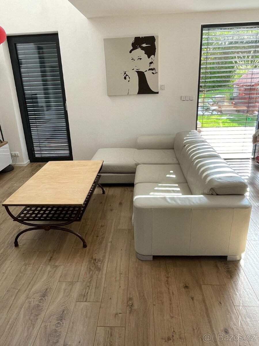 PĚKNÝ BYTELNÝ STŮL - 3