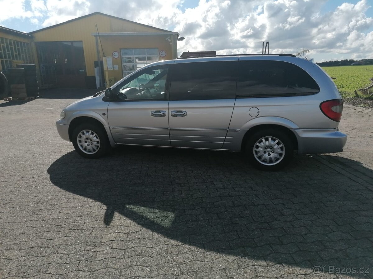 Chrysler Grand Voyager limited 2.8 crd 2008 najeto 151t.km. - 3