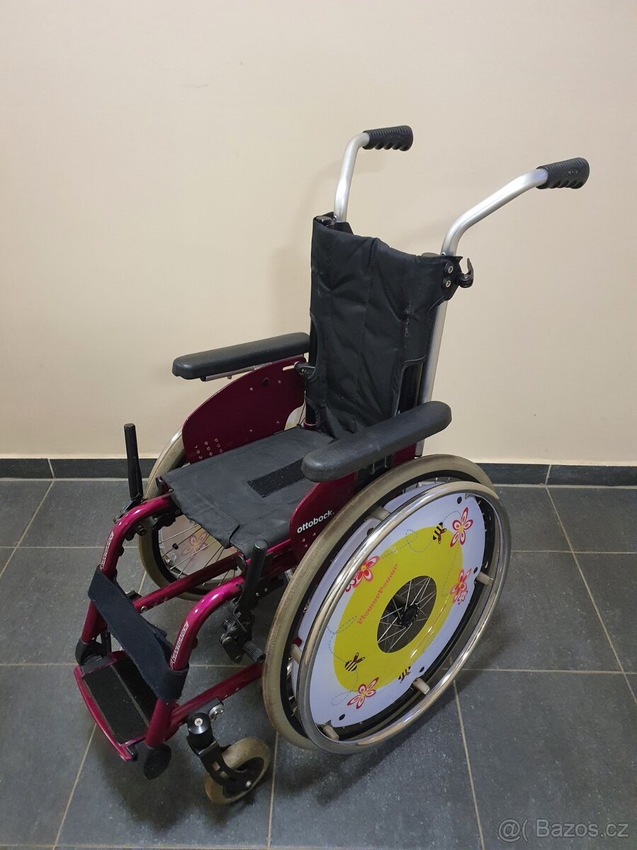 úzký skládací TOP invalidní vozík - 3