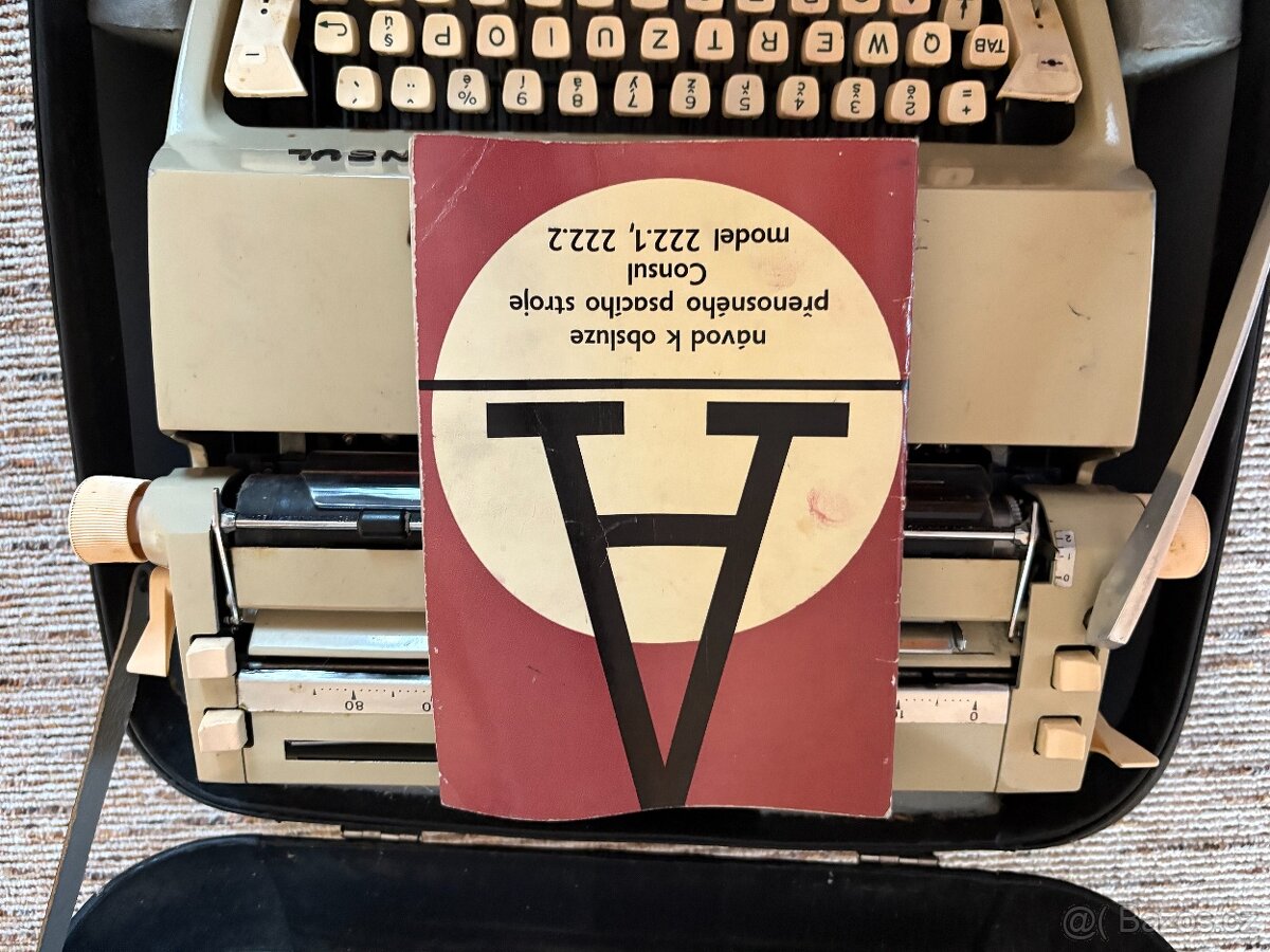 Psací stroj Consul - 3