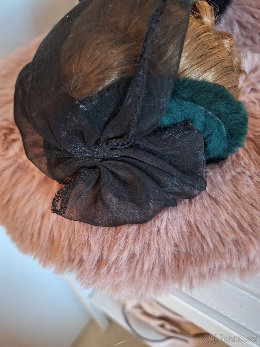 Porcelánová panenka 30 cm - 3