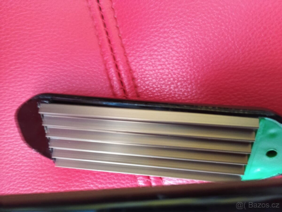 Žehlička na vlasy - 3