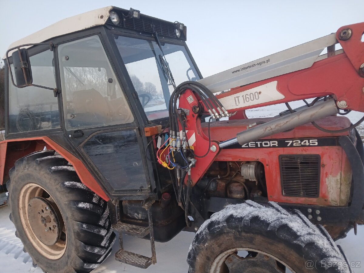 Zetor 7245 s čelním nakladačem - 3