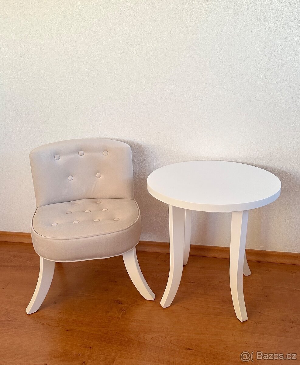 Luxusní designový dětský stolek Somebunny - 3