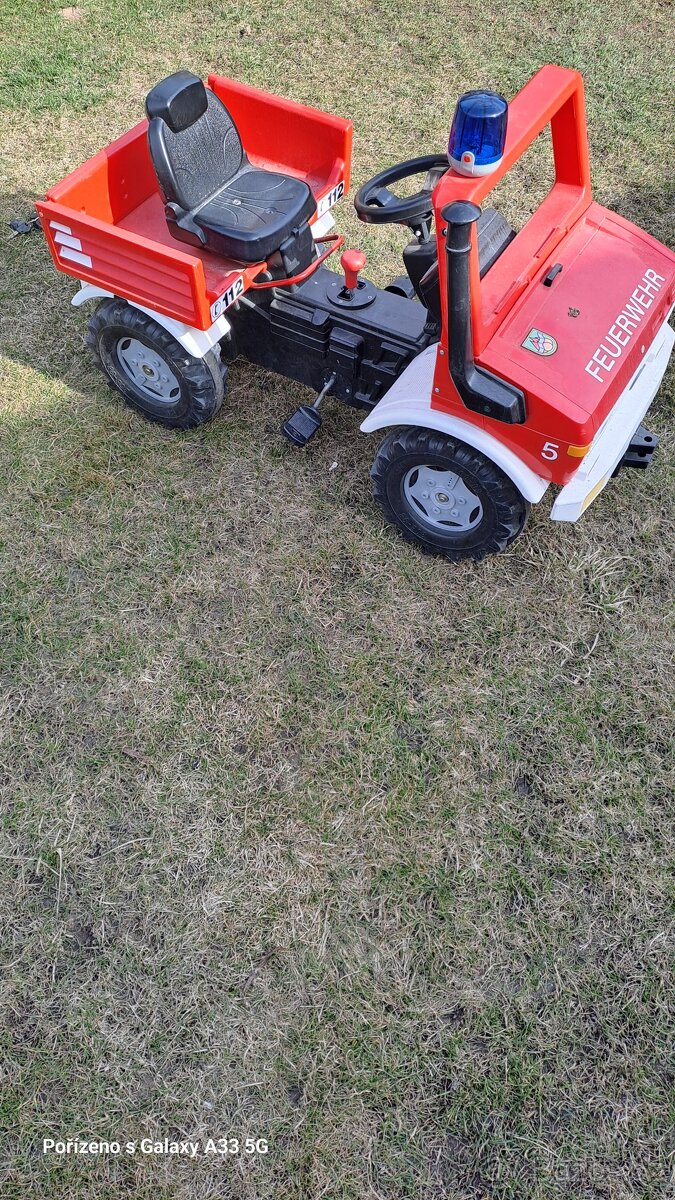 Šlapací hasičské auto Unimog - 3