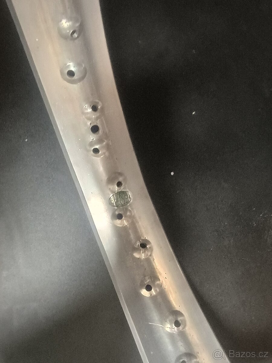 Rafky Acront Borrani - 3