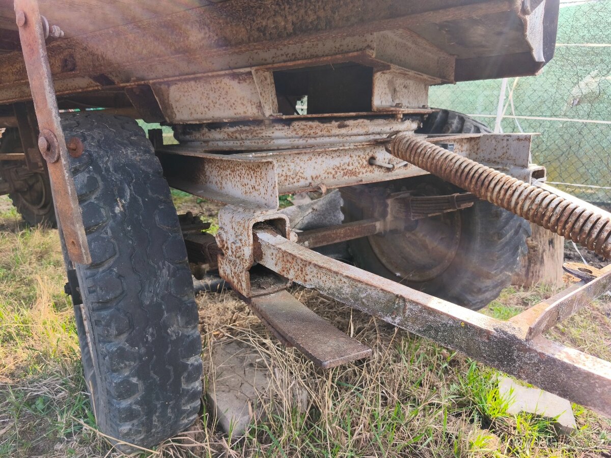 Vlečka za traktor - 3