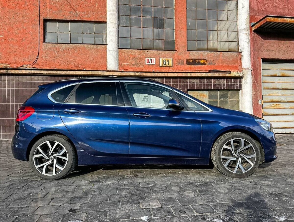 BMW Rad 2 Active Tourer 2 218d Luxury Line A/T - 3