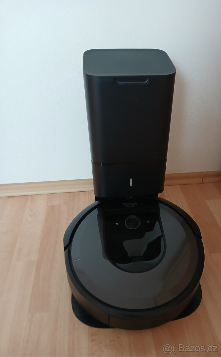 Robotický vysavač iRobot Roomba i7+ - 3