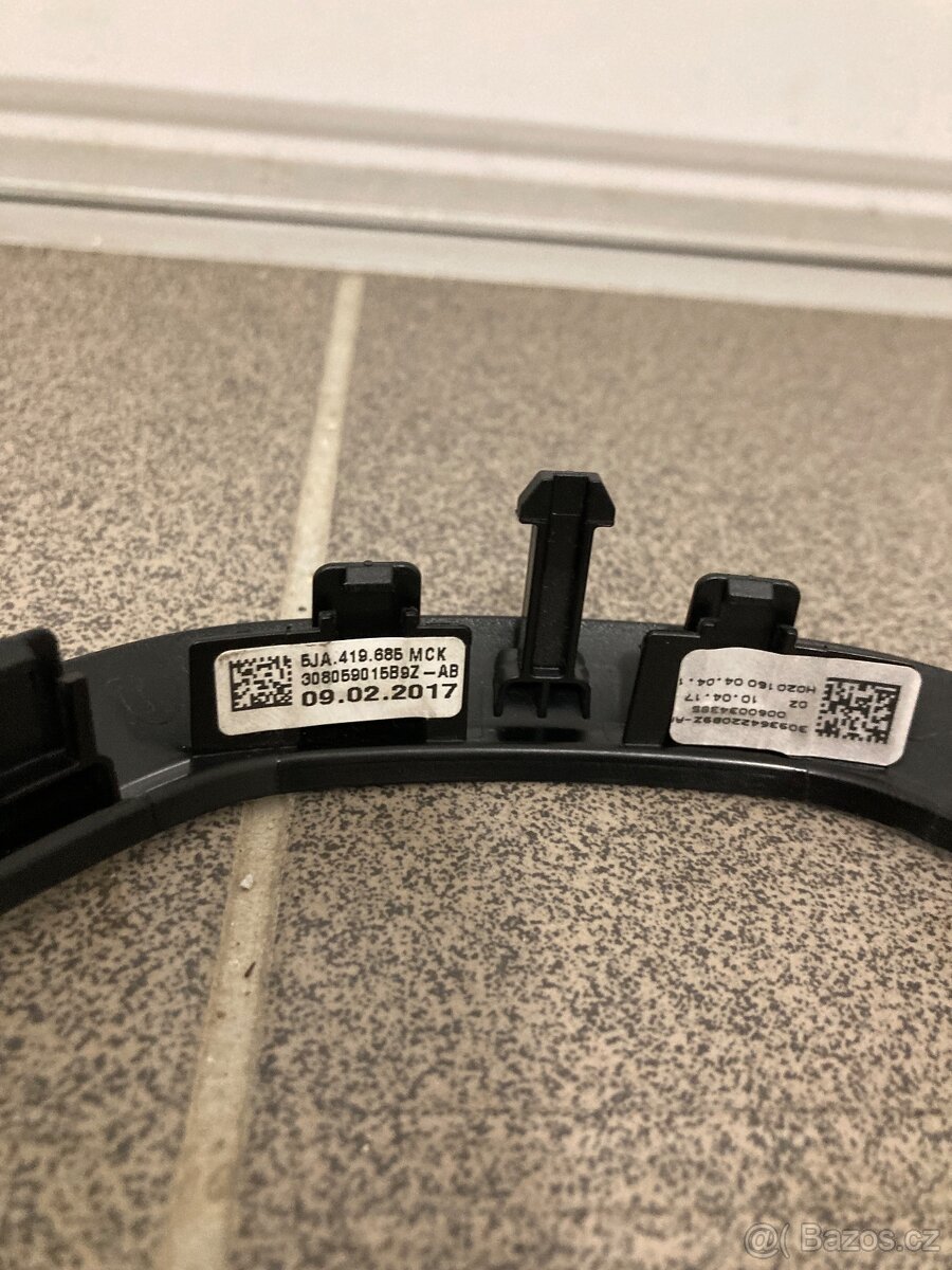 Rámeček na volant - 3