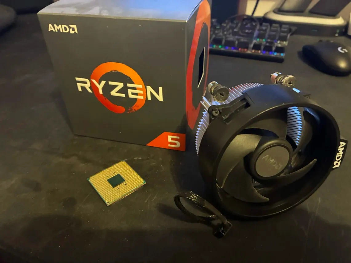 AMD Ryzen 5 2600 + chladič - 3