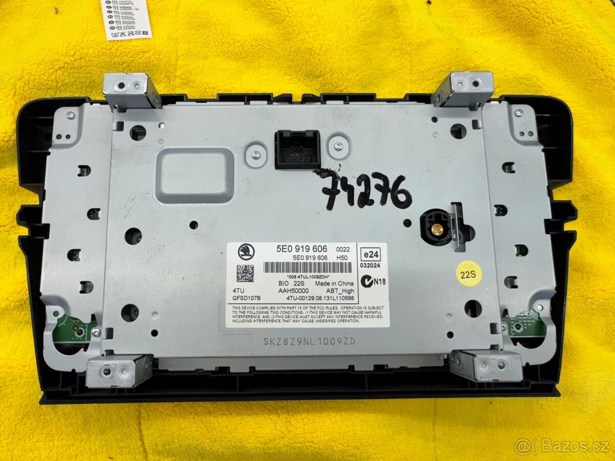 Displej 8" pro Škoda Octavia 3 - 5E0919606 - 3