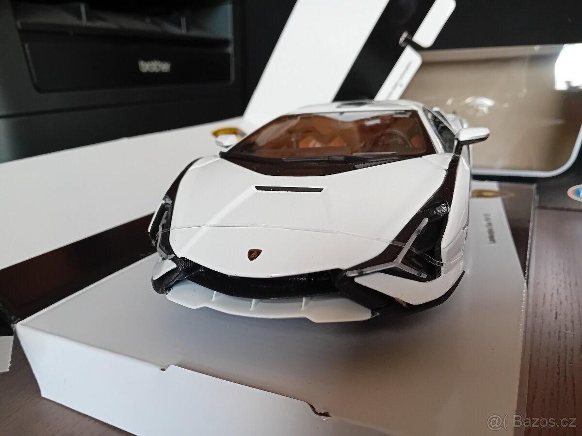 Lamborghini a Bugatti 1:18 Burago - 3