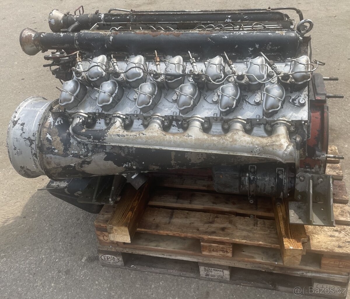MOTOR TATRA 111 - 3