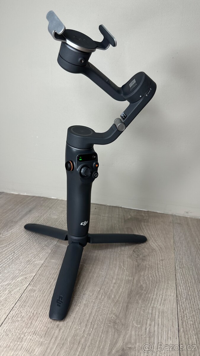 DJI osmo mobile 6 - top stav - 3