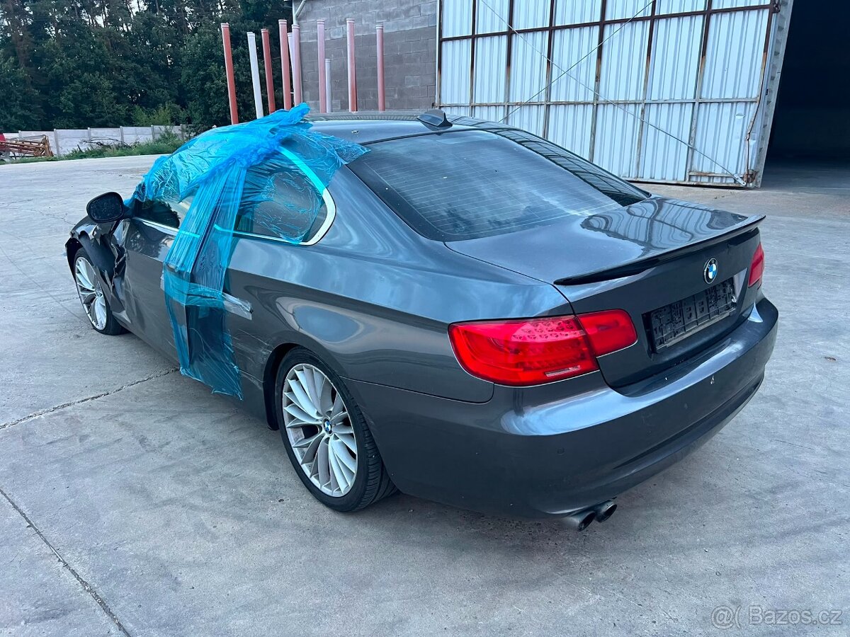 BMW e92 lci 325d 150kw EDITION manuál navi - 3
