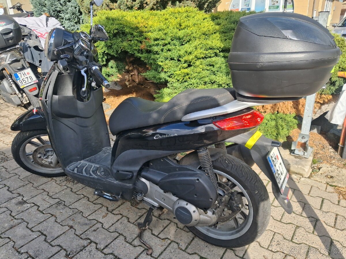 Piaggio Beverly 300 Cruiser Sleva - 3