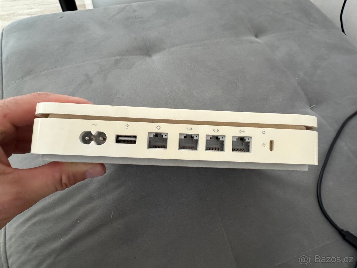 Apple Time Capsule - 3