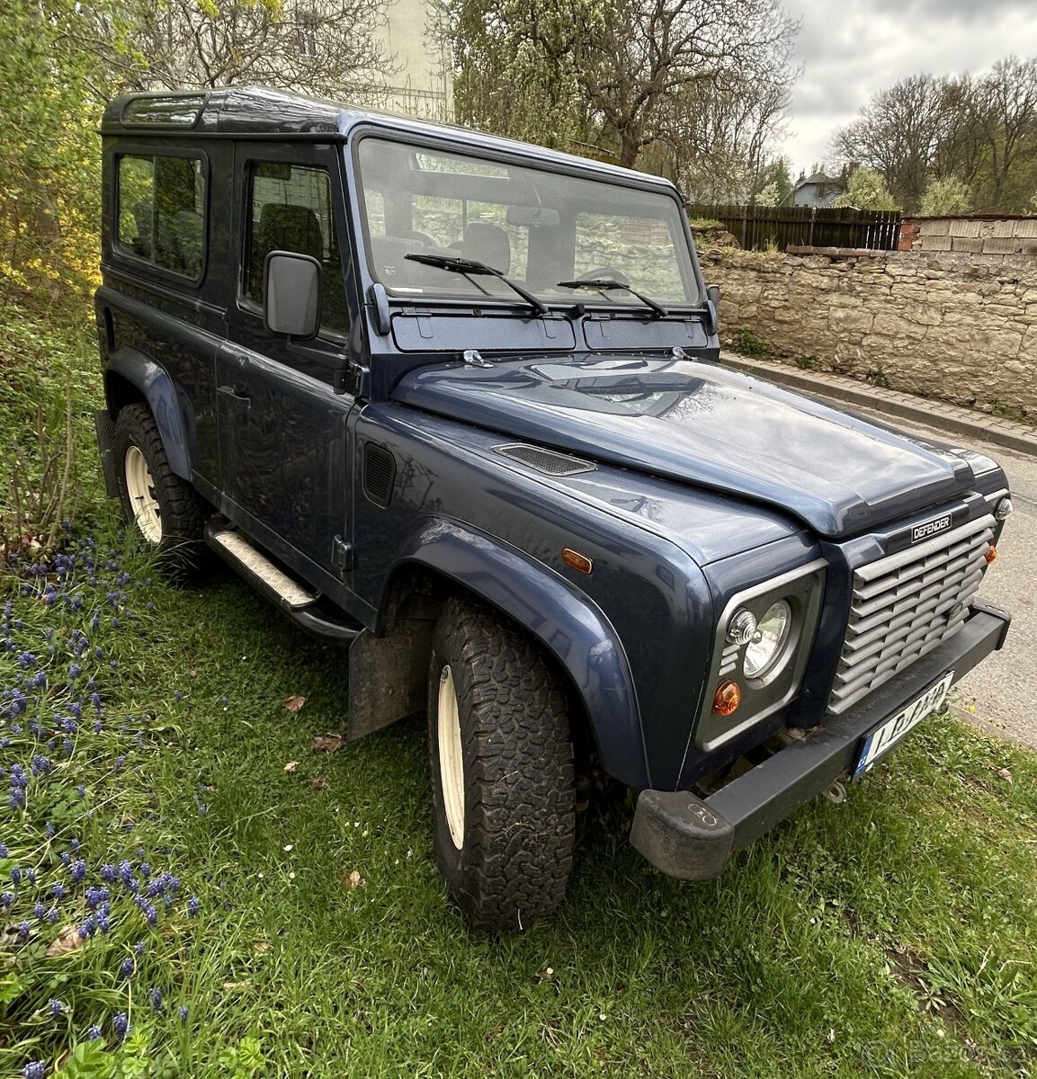 Land Rover Defender 90