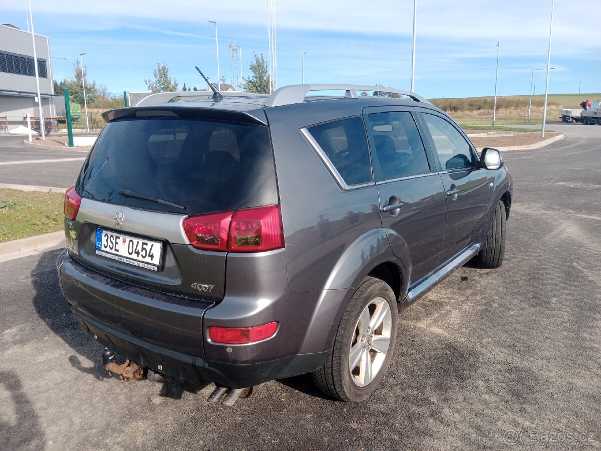 Peugeot 4007 - 3