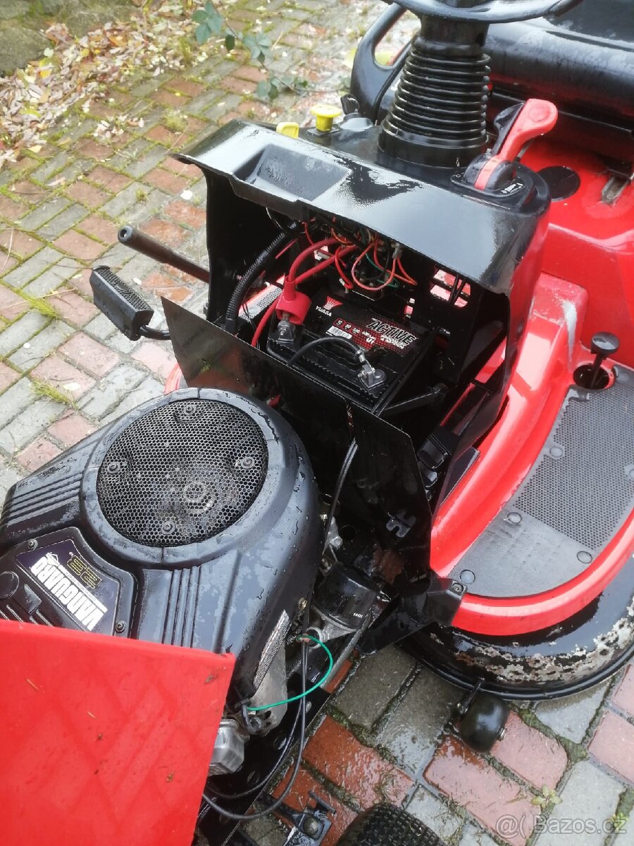 Zahradní traktor Snapper 1840 - 3