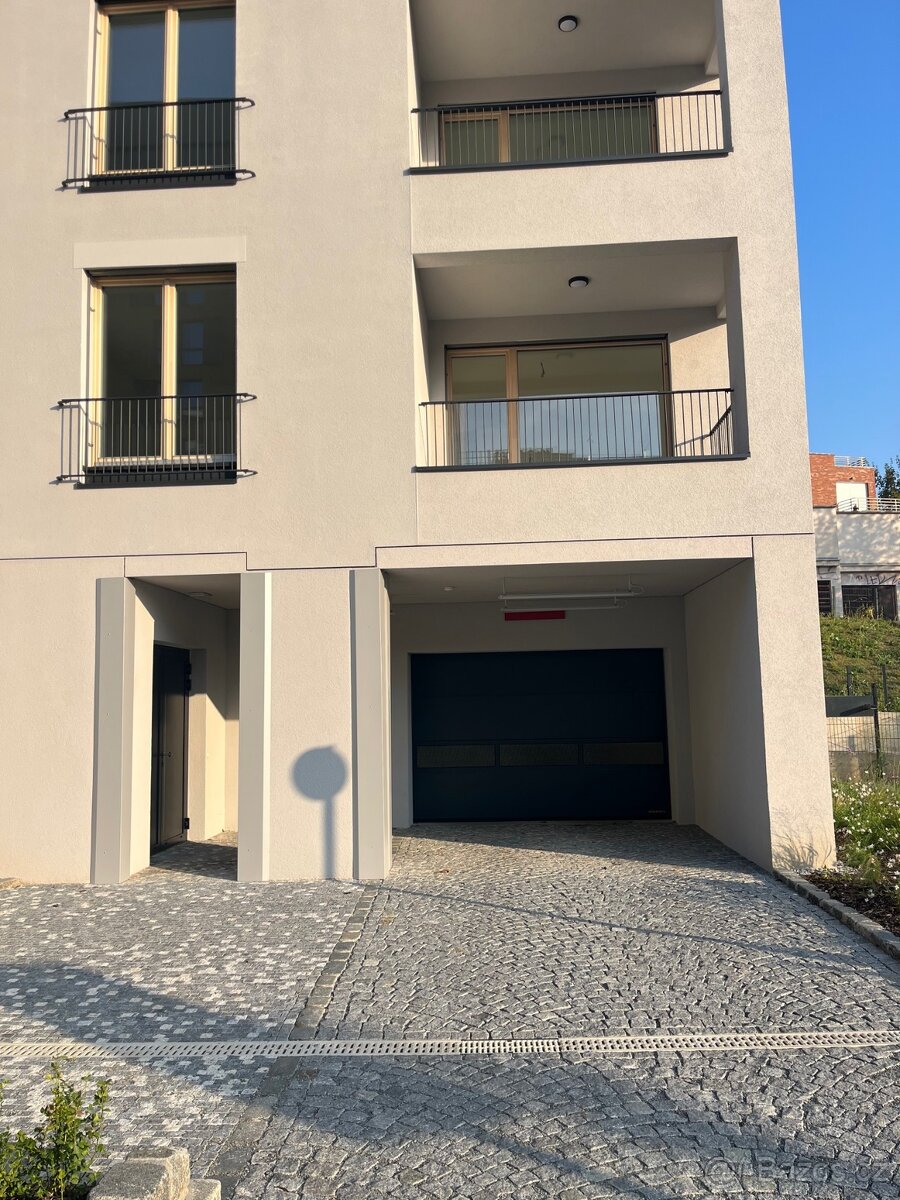 Pronájem garáže, Vladimíra Kobranova, Praha 5 – Jinonice - 3