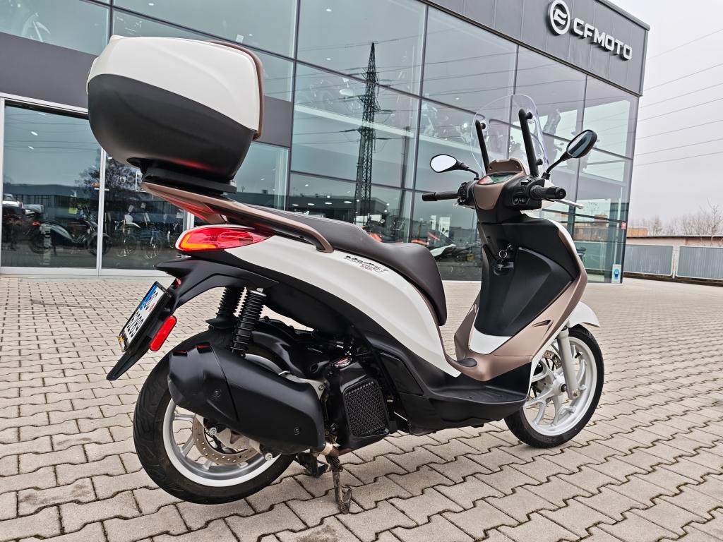 Piaggio Medley 125, najeto 1.364 Km - 3