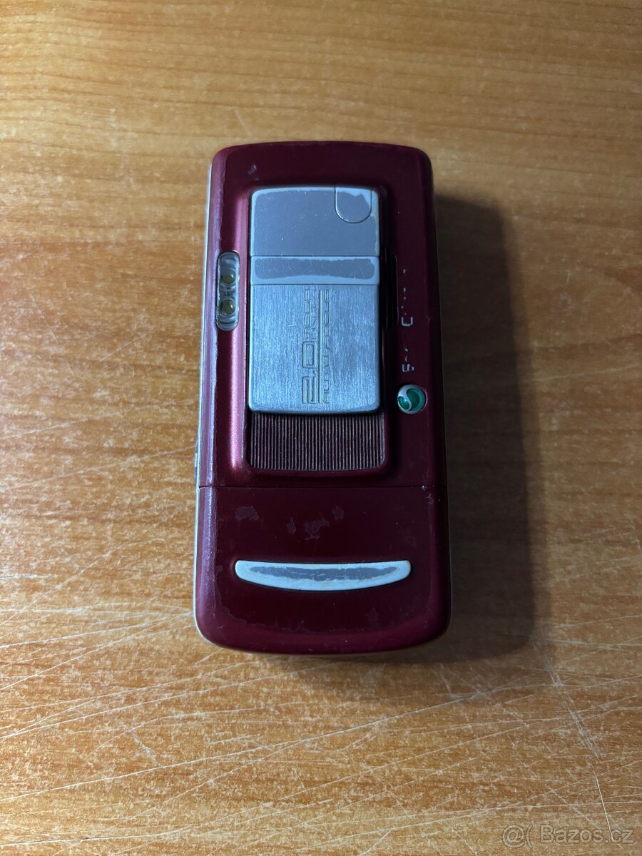 Sony Ericsson K750i - 3