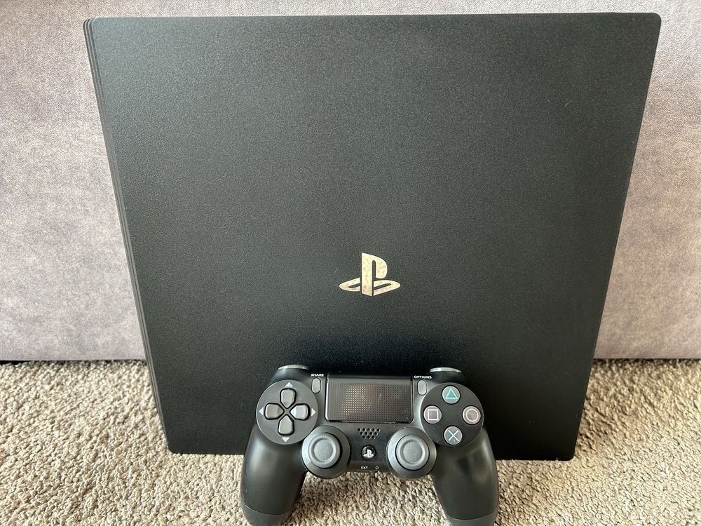 Konsola Ps4 Pro, dualshock 4 - - 3
