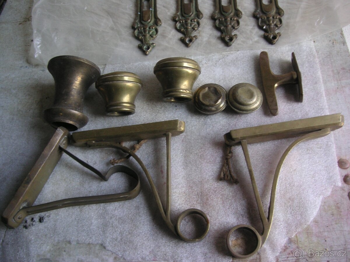 Mosazné kování na dveře a další - 3