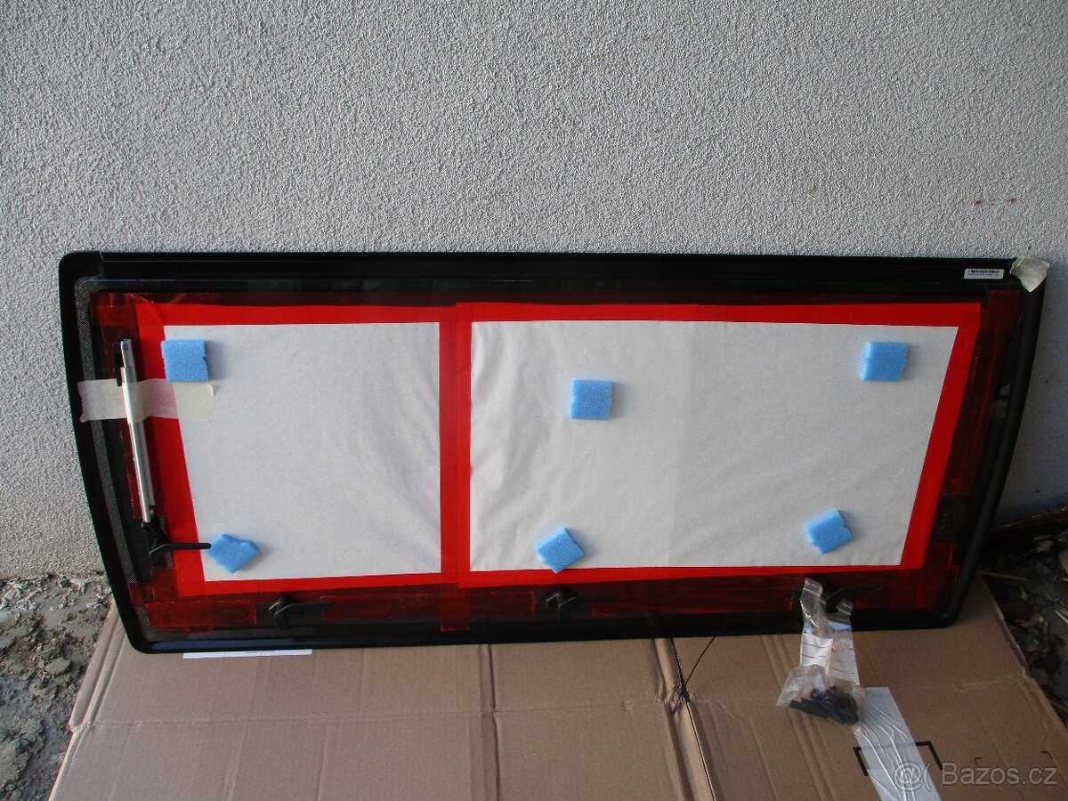 Okno č. 1 ke karavanu HOBBY - rok 2014 - 3