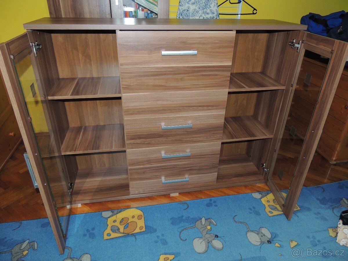 Prodám komplet nábytku - 3