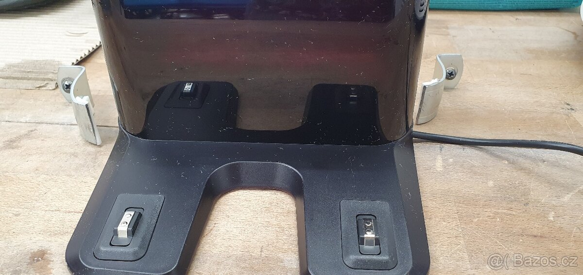 roboticky vysavac-mop - 3