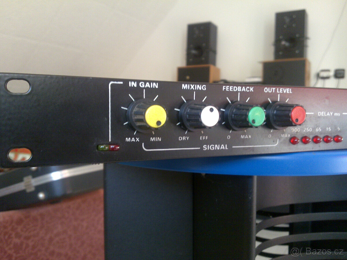 Delay Houdek HD 900 - 3