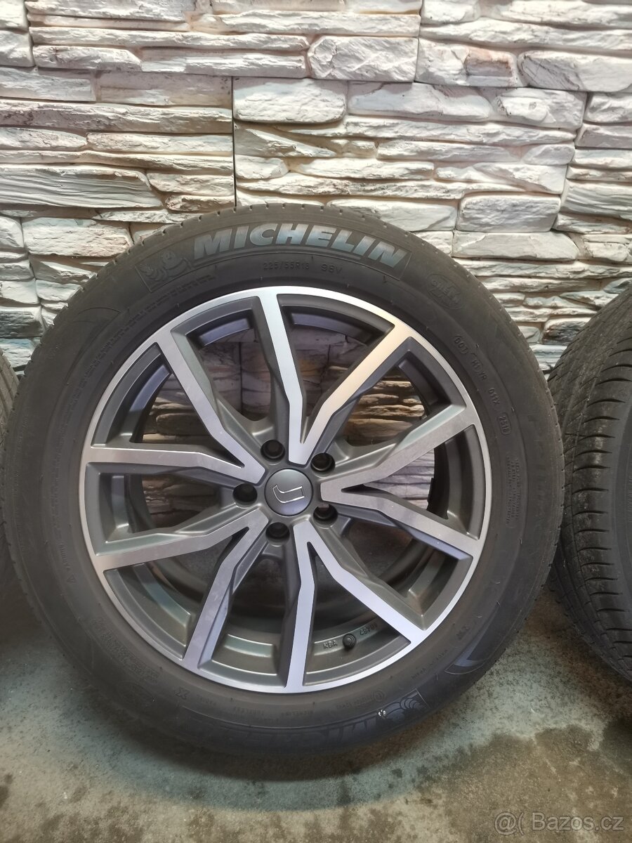 R.O.D R18 5x108 225/55 - 3