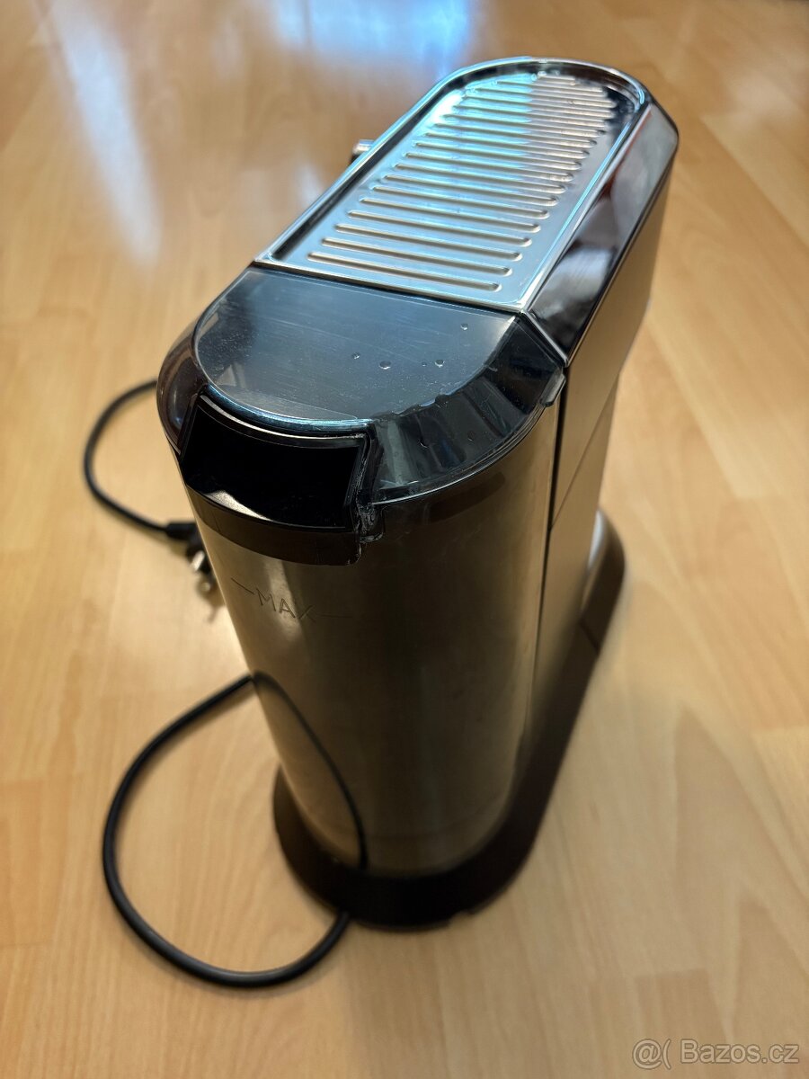 DeLonghi Dedica EC 685.BK - 3