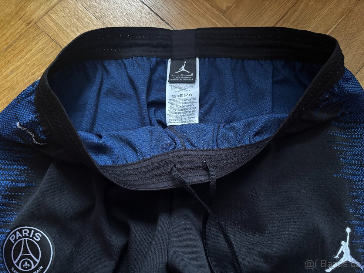 Jordan PSG vel. L - 3