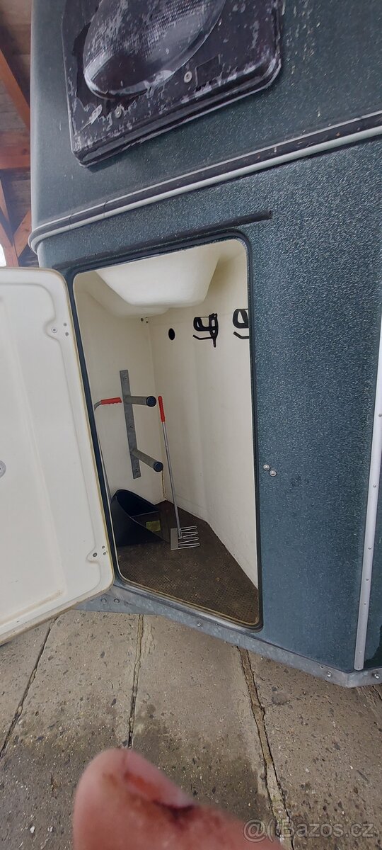 Koněbus, přívěs na koně - 3