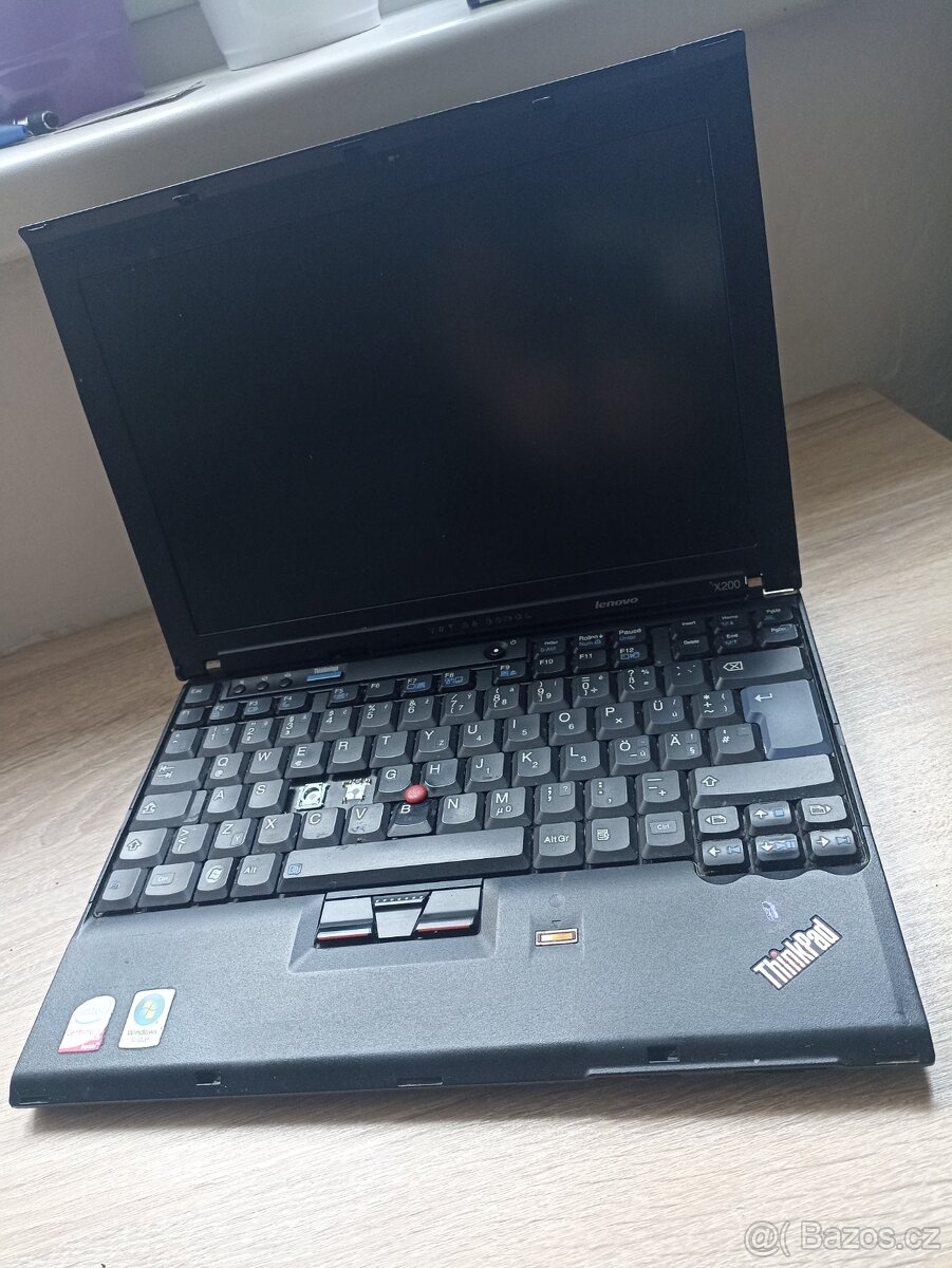 Lenovo ThinkPad X200 - 3