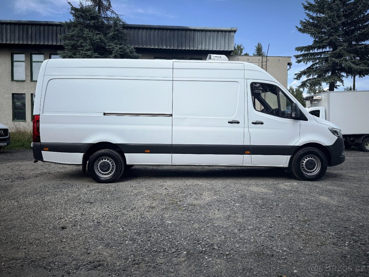 Mercedes Sprinter 319 V6 Automat. Chladiak/Mraziak zásuvka - 3
