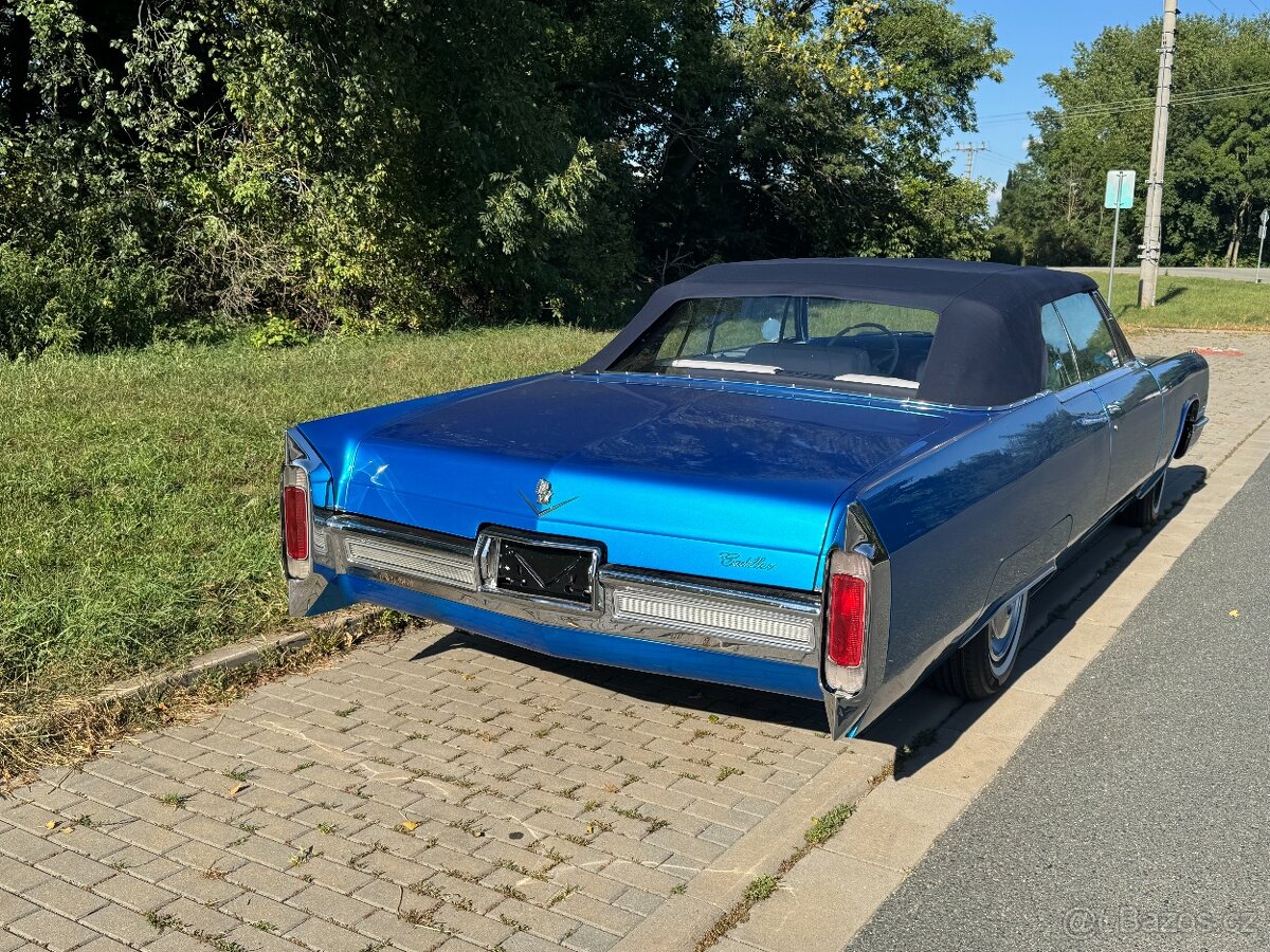 Cadillac DeVille Convertible 1966 - 3