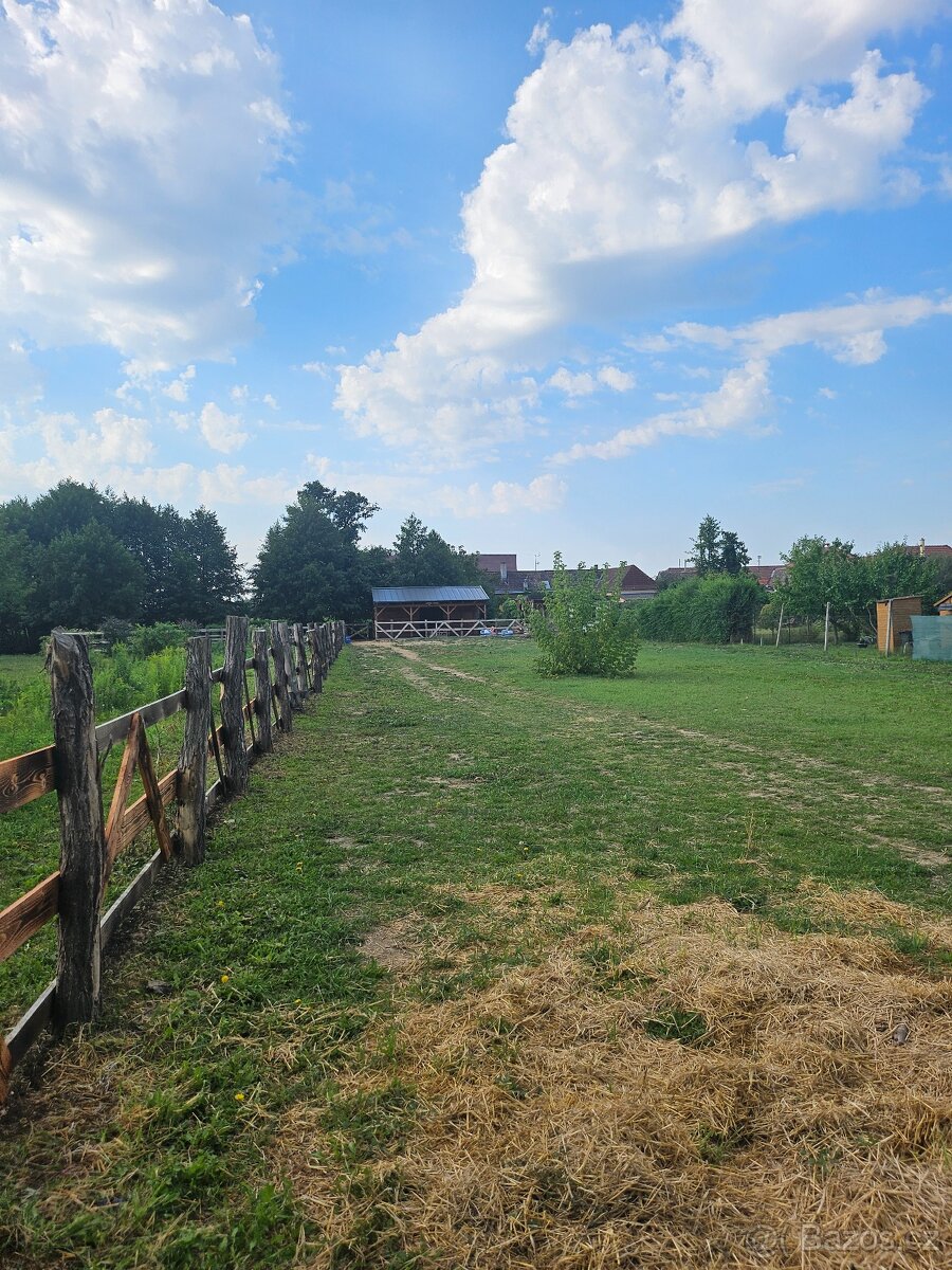 PRODÁM STÁJ - ZAHRADU V OBLEKOVICÍCH - SLEVA - 3