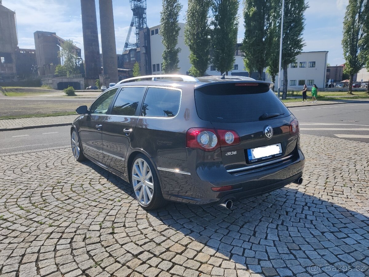 Volkswagen Passat R36 3.6 V6 220kW – TOP výbava - 3